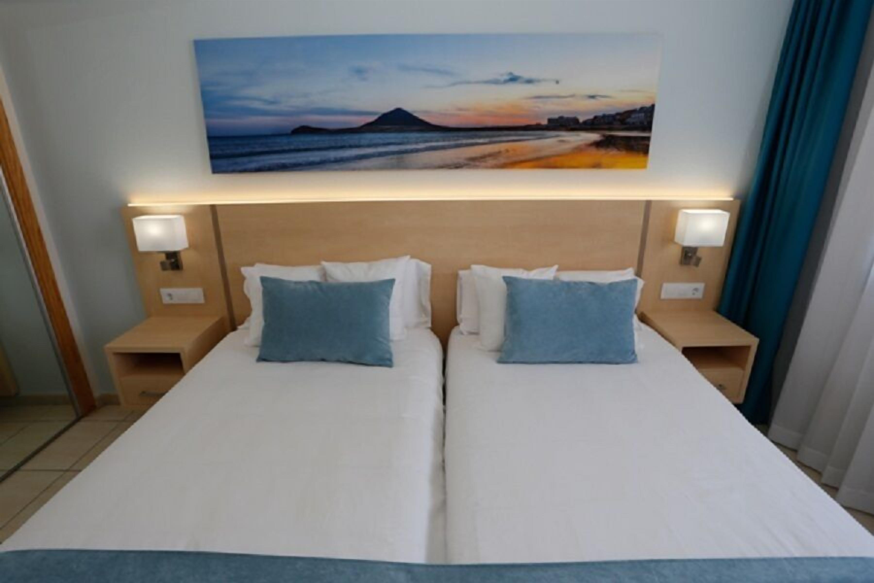 Free cots/infant beds, rollaway beds, free WiFi