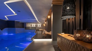 Couples treatment rooms, sauna, hot tub, body treatments, aromatherapy