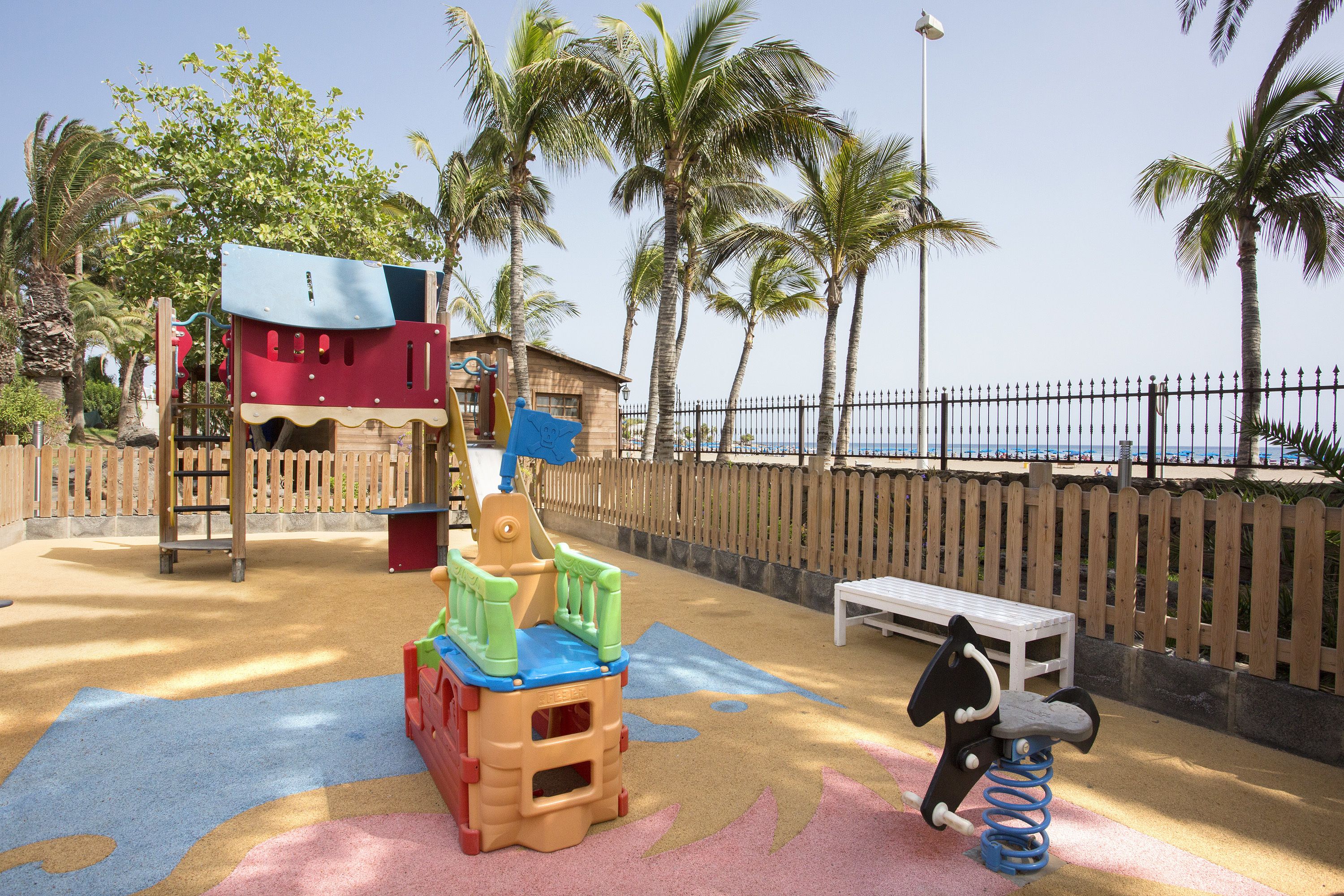 children’s play area – outdoor