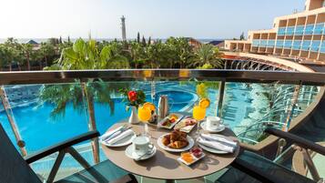 Superior tweepersoonskamer, balkon, uitzicht op oceaan | Kameruitzicht