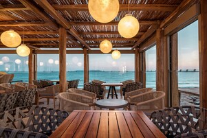 Bar (en el alojamiento)