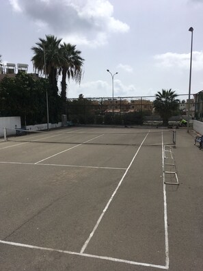 Unclassified image, 4 of 22, button - Paphiessa (Paphos)