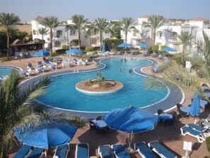 2 outdoor pools, pool umbrellas, sun loungers - Viva Sharm (Sharm El Sheikh)