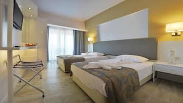 Seprai premium, minibar, brankas, dan Wi-Fi gratis