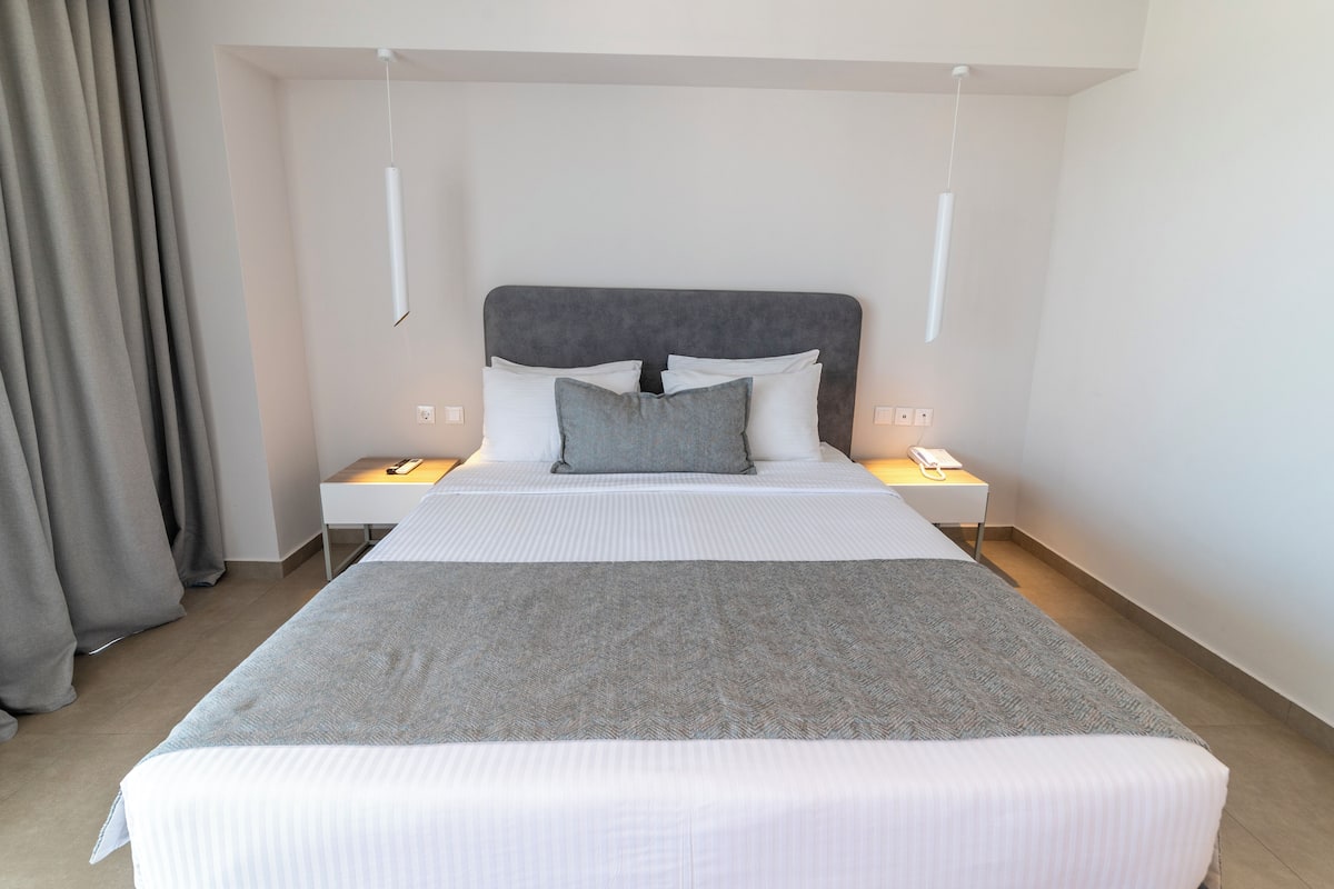Superior Double Room | 1 bilik tidur, peralatan tempat tidur premium, tilam berlapik