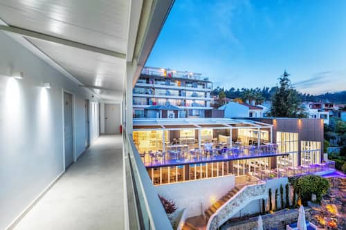 Façade de l’hébergement - soirée/nuit