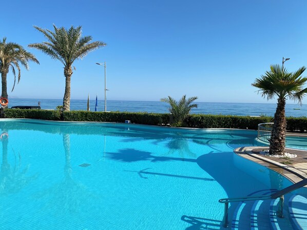 Indoor pool, 2 outdoor pools, pool umbrellas, pool loungers