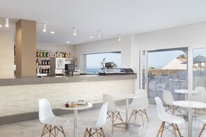 Bar (on property) - Hotel Palia La Roca (Benalmádena)