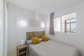 1 bedroom, in-room safe, blackout drapes, iron/ironing board - Doramar (Benalmádena)