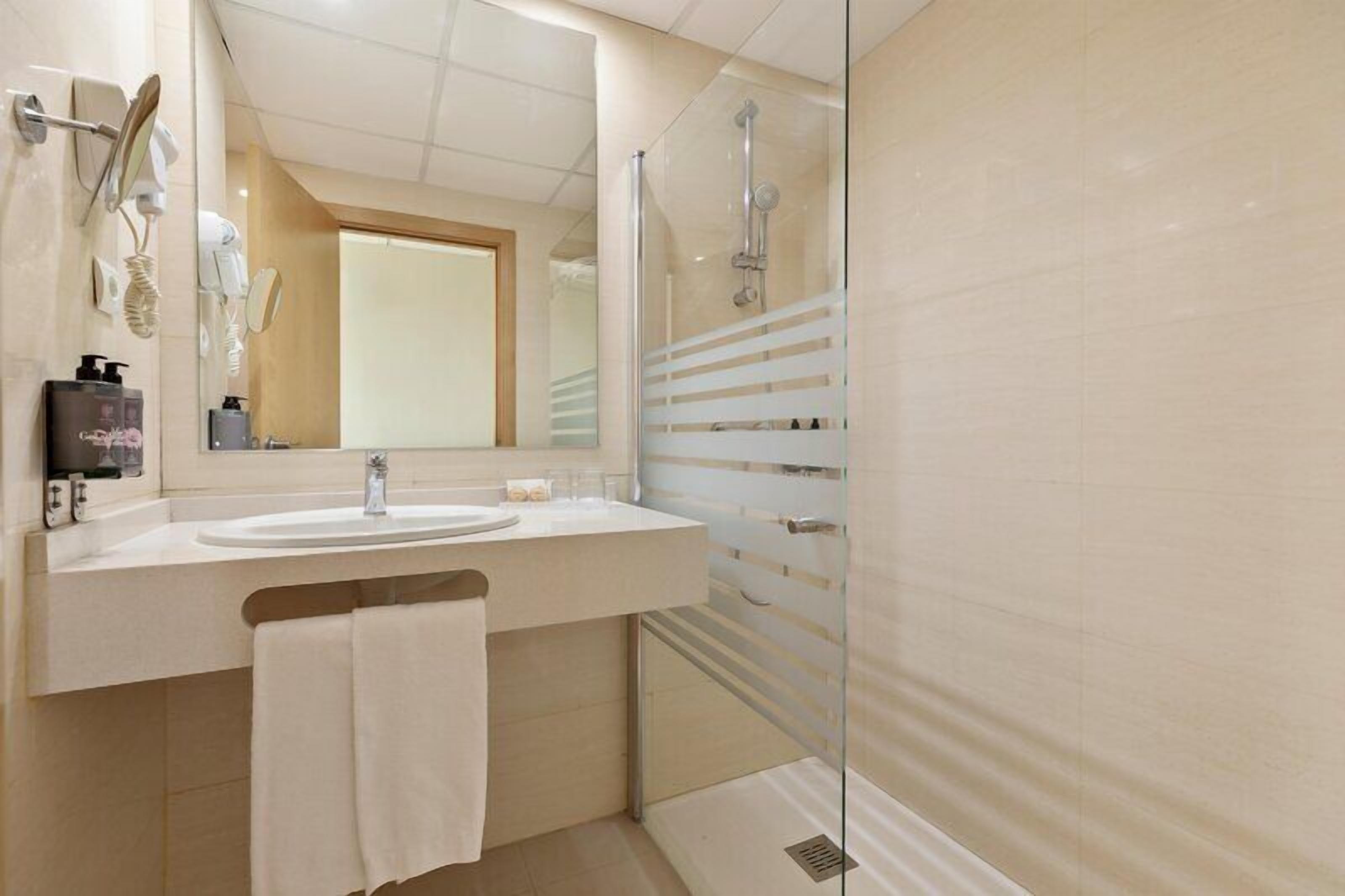 Bidet, toallas