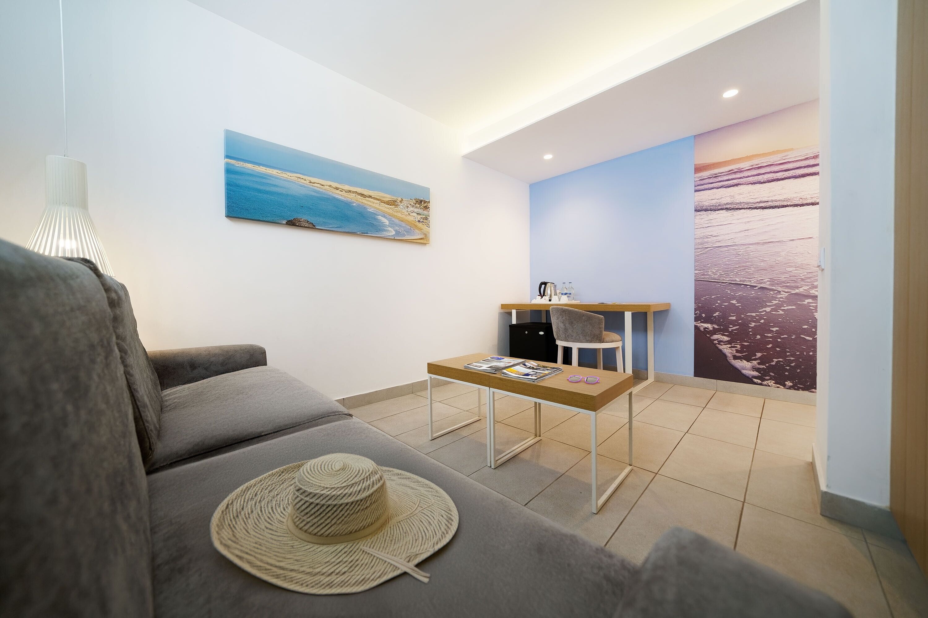 apartment, 1 bedroom | living area | 36-inch flat-screen tv with satellite channels, tv