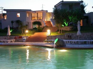 2 Außenpools