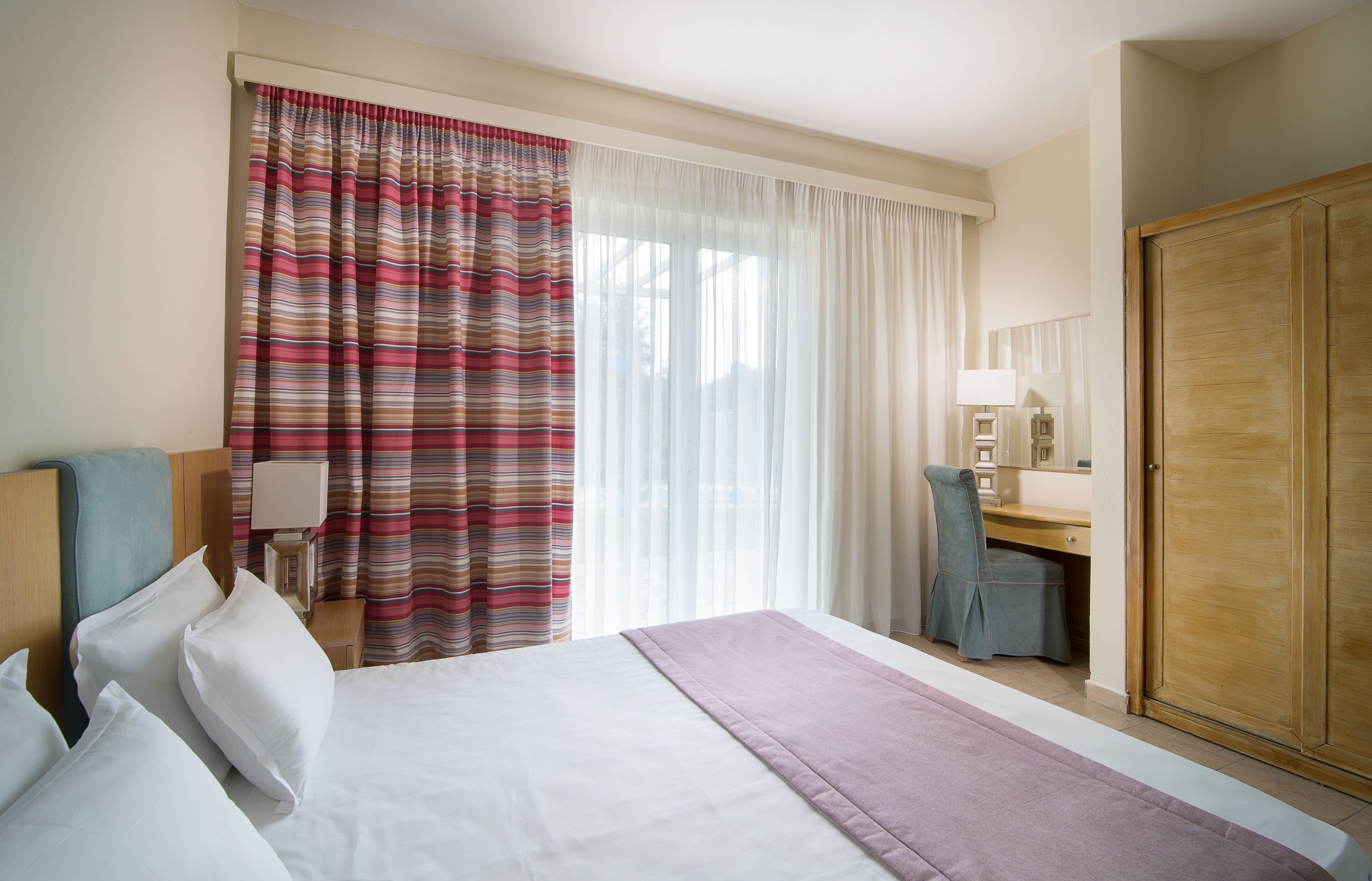 Premium bedding, in-room safe, desk, soundproofing