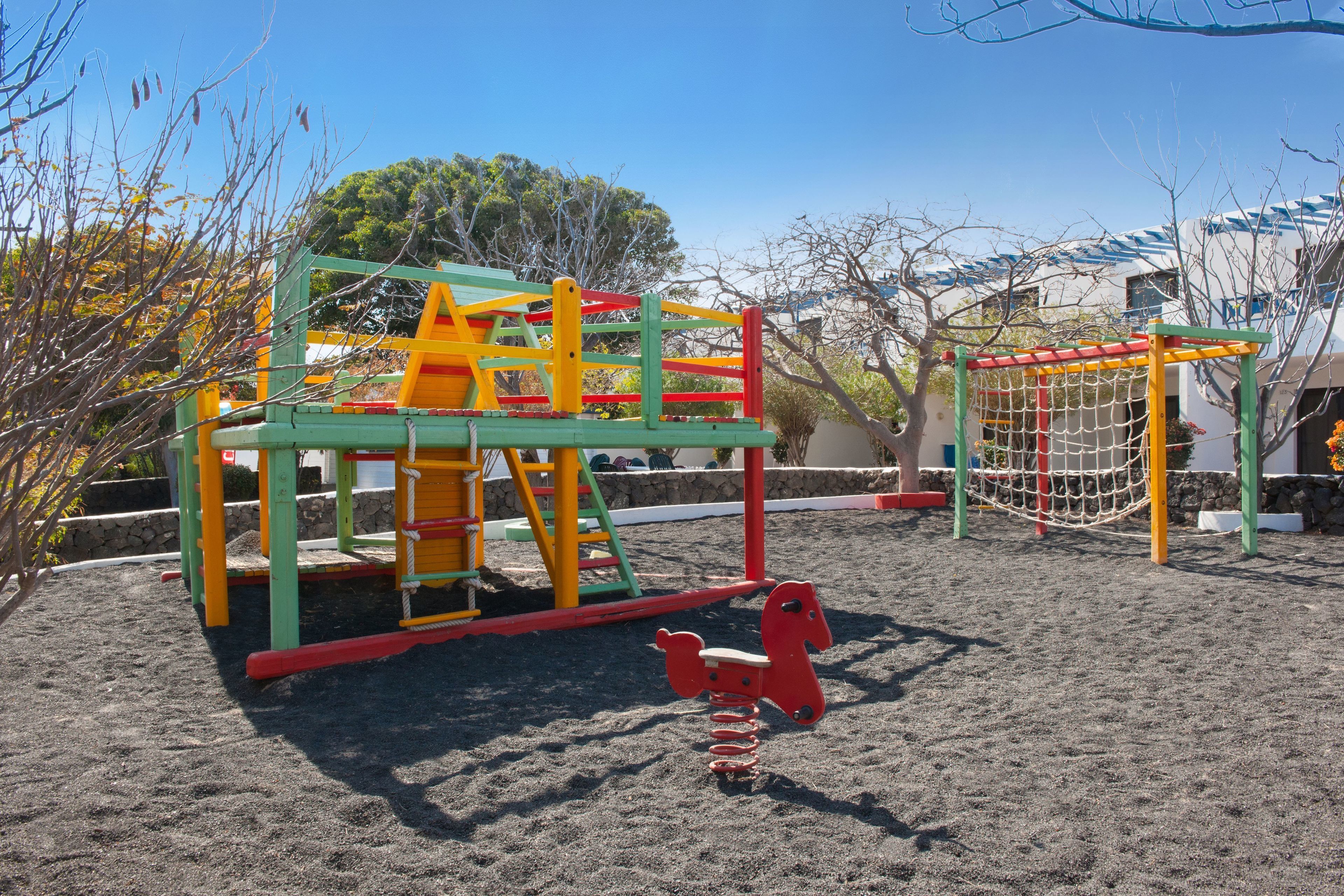 children’s play area – outdoor