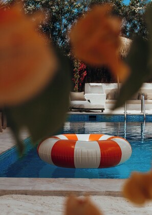 Poolbar