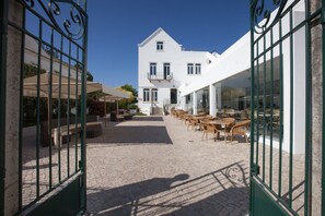 Entrée de l’hébergement