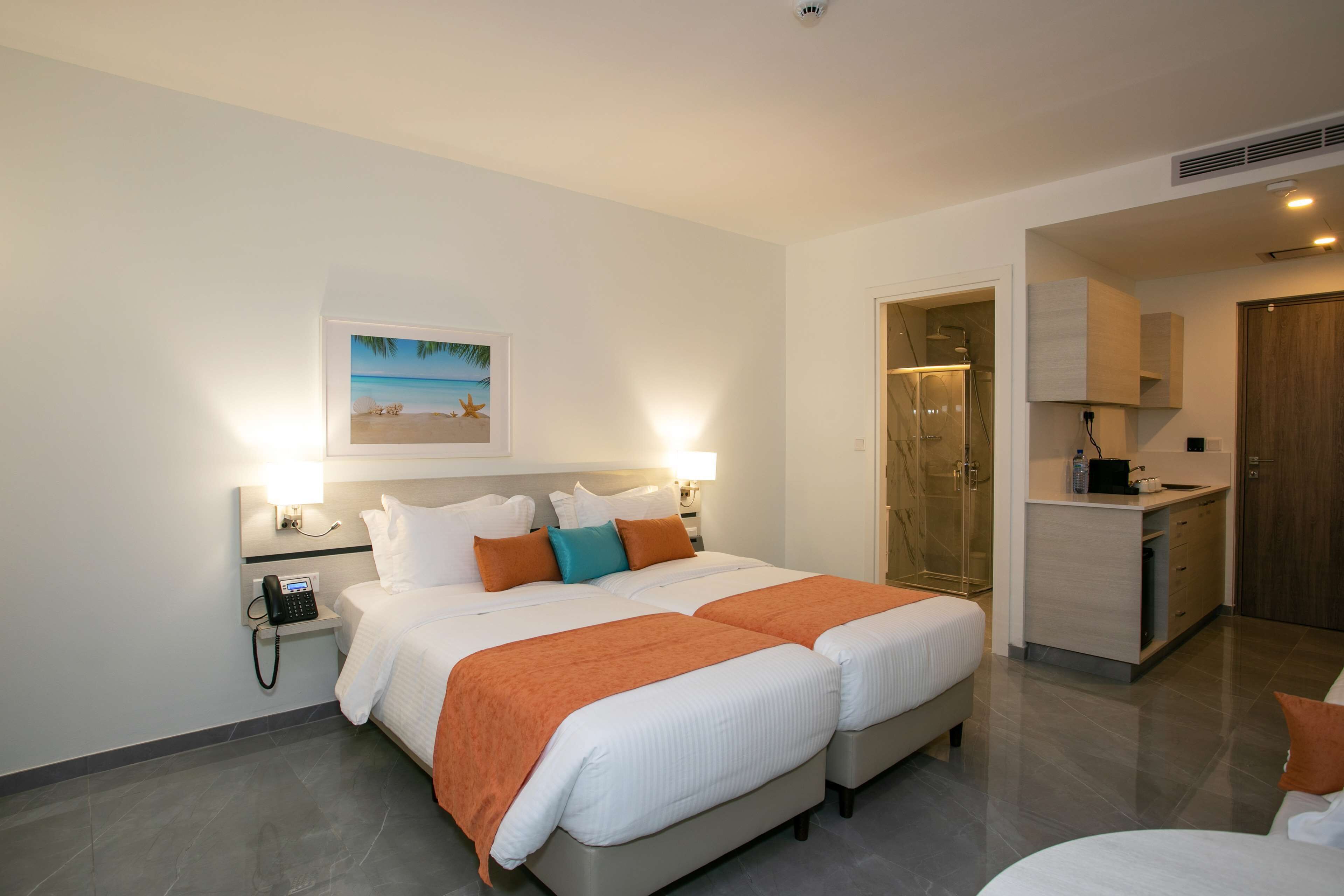 Photo - Best Western Plus Larco Hotel