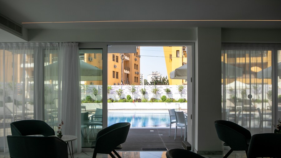 Best Western Plus Larco Hotel