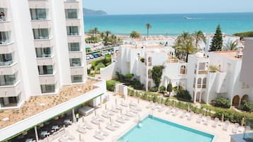Indoor pool, outdoor pool