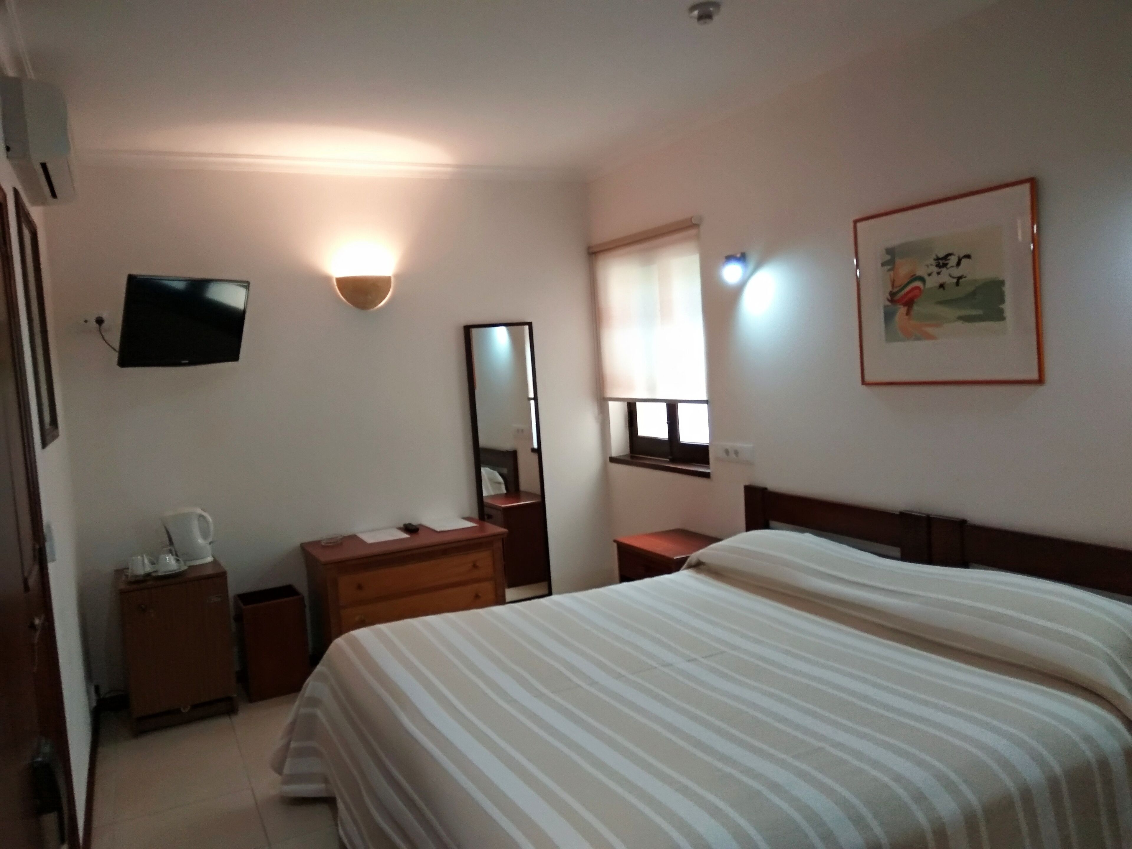 double or twin room, accessible | minibar, in-room safe, iron/ironing board, free wifi