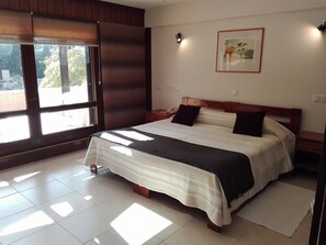 Superior Double or Twin Room | Minibar, in-room safe, iron/ironing board, free WiFi - Hotel Balaia Mar (Albufeira)