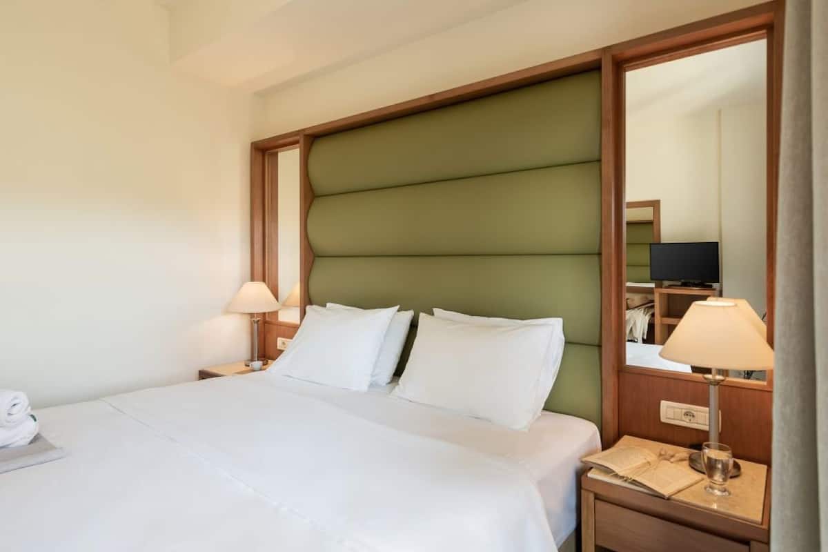 Inland View Suite