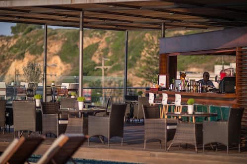Poolside bar