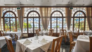 Restaurant - Quinta Bela Sao Tiago (Funchal)