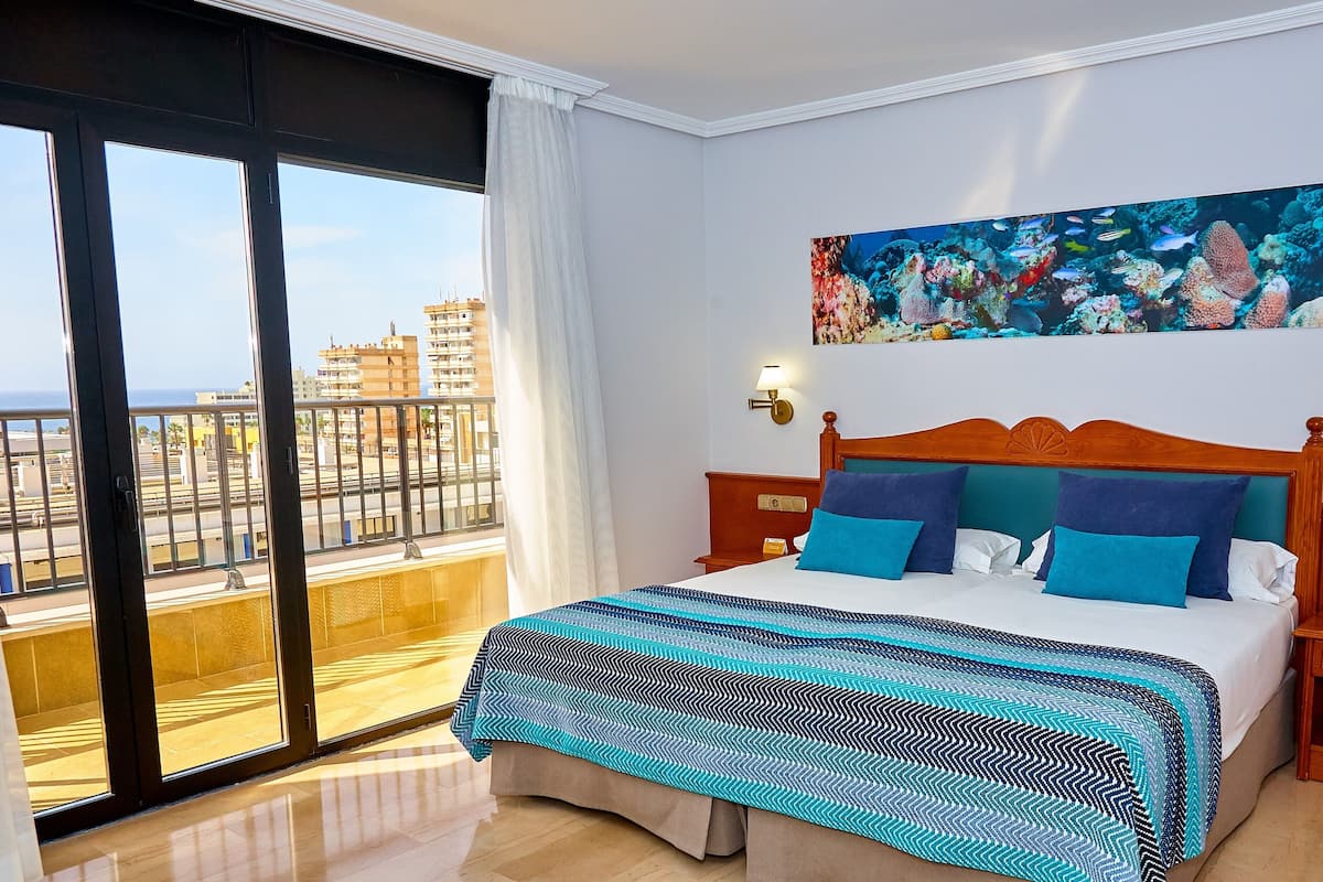 Superior Double Room | 1 bilik tidur, bar mini, langsir/tirai gelap terus, kalis bunyi