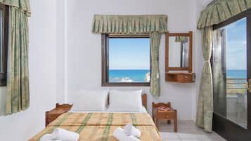 Family Apartment with Sea view | Décoration personnalisée, rideaux occultants, chambres insonorisées