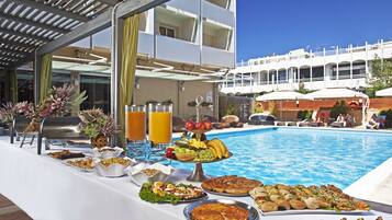Desayuno continental todos los días (con cargo)