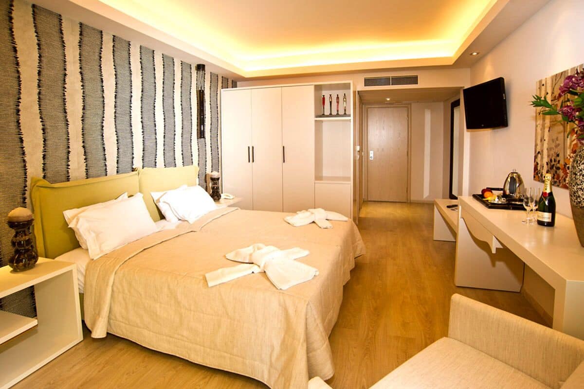 Ropa de cama de alta calidad y minibar