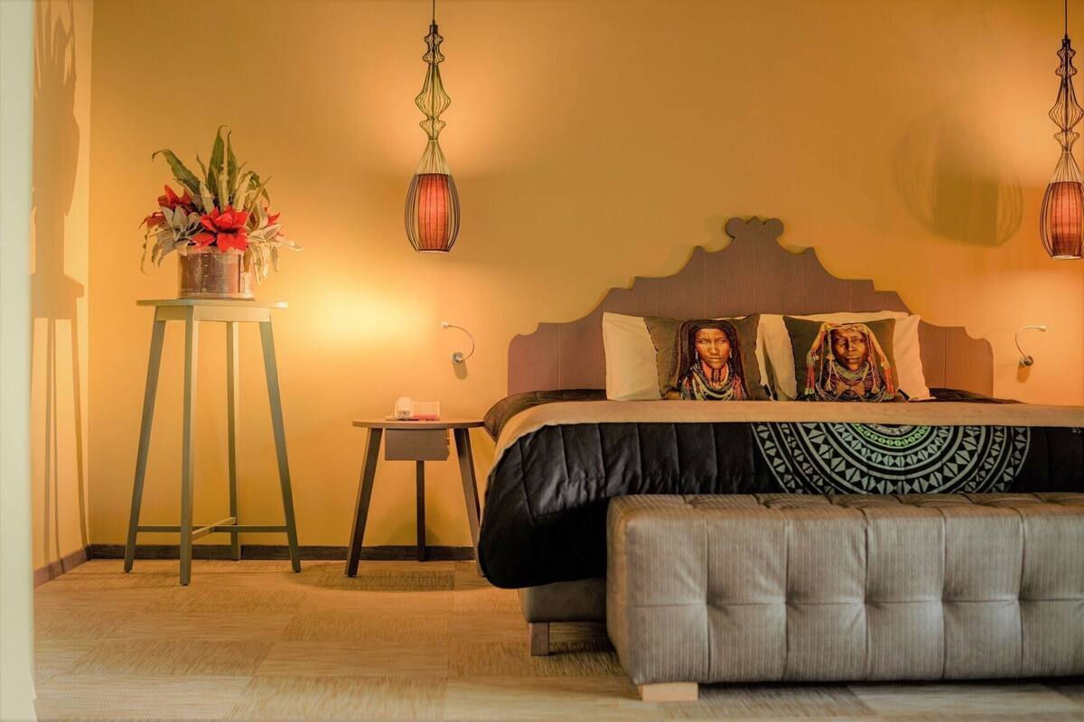 Premium bedding, minibar, in-room safe, desk