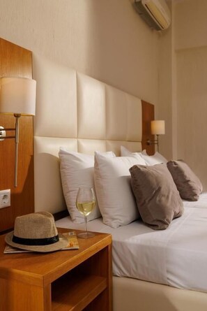 Pillow-top beds, desk, soundproofing, iron/ironing board