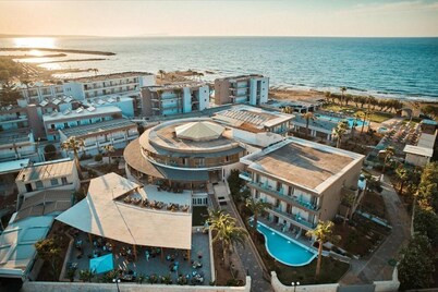 Malia Bay Beach Hotel & Bungalows