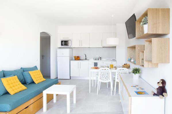 TV - RVApartaments Estartit Confort (Torroella de Montgrí)