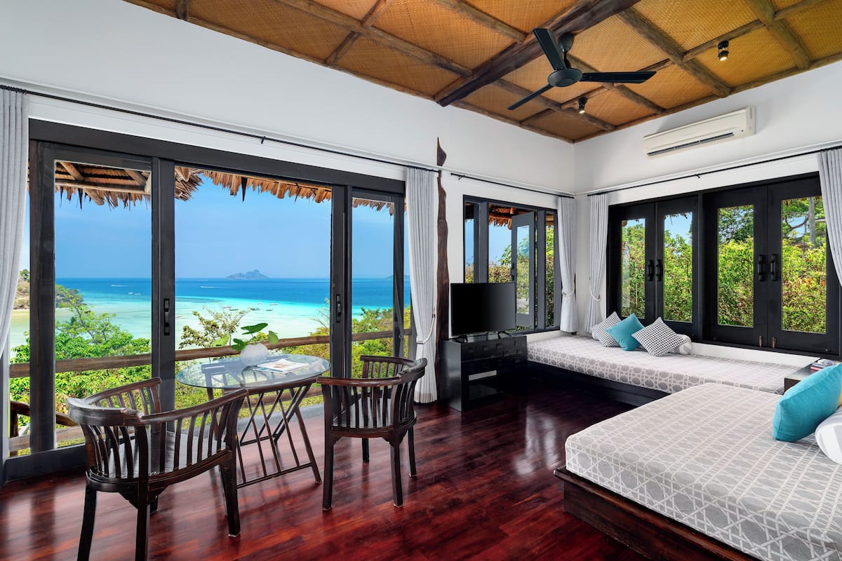 1 bedroom, minibar, in-room safe, desk