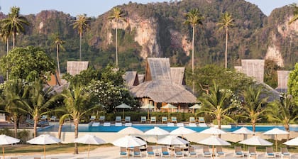 SAii Phi Phi Island Village