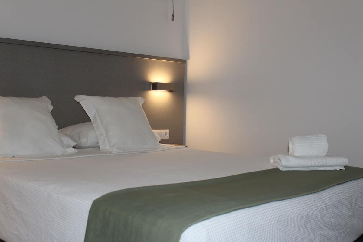 2 bedrooms, in-room safe, blackout curtains, iron/ironing board
