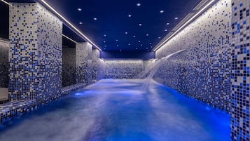 Couples treatment rooms, body treatments, hydrotherapy, aromatherapy