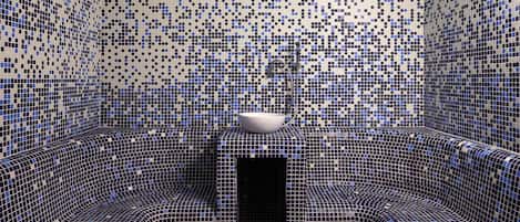 Espace de soins pour les couples, soins corporels, soins d'hydrothérapie