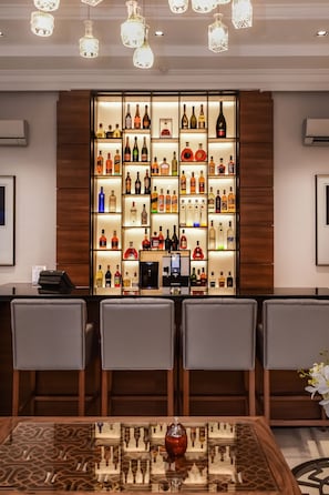 Bar (in der Unterkunft)