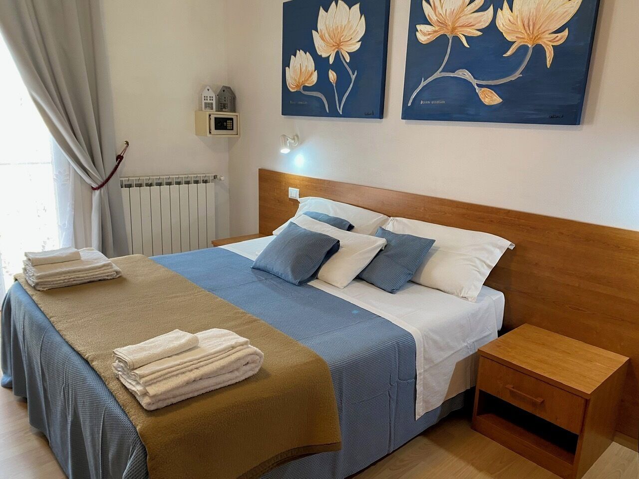 Comfort Triple Room | Premium bedding, minibar, in-room safe, desk