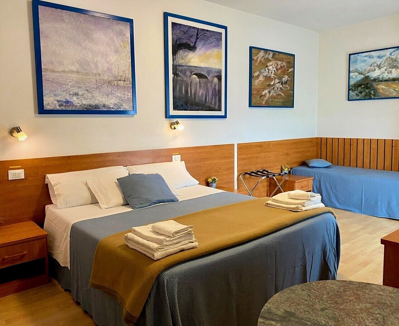 Premium bedding, minibar, in-room safe, desk