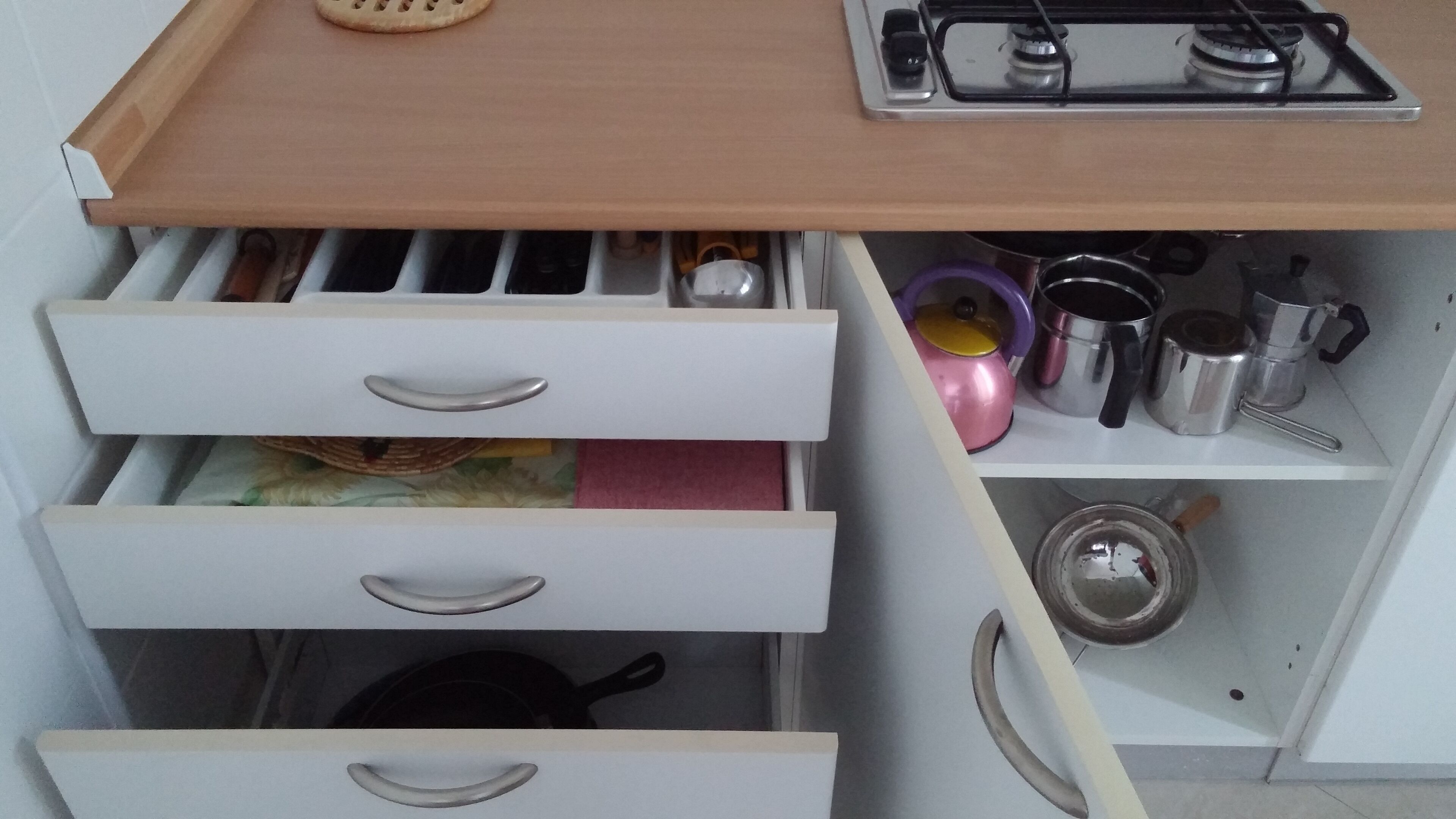 family room, kitchenette | 1 bedroom, premium bedding, minibar, in-room safe