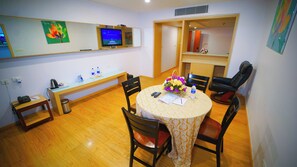 In-room dining - The Plaza (Hyderabad)