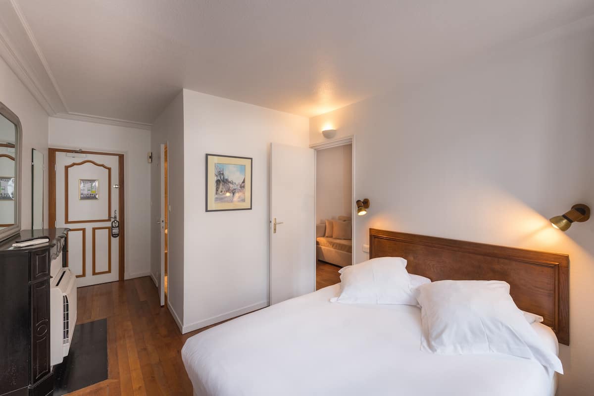 1 soveværelse, premium-sengetøj, minibar, skrivebord