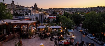 Nomads Cave Hotel & Rooftop