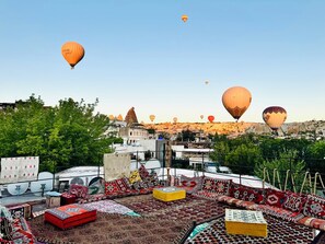 Terrace/patio - Nomads Cave Hotel & Rooftop (Nevsehir)