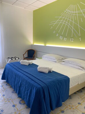 Minibar, in-room safe, desk, free WiFi